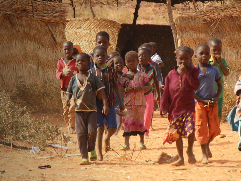 children playing in burkina faso